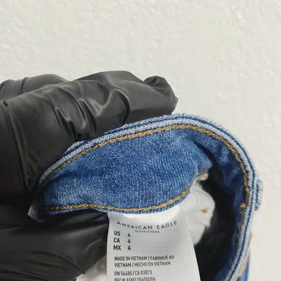 American eagle denim shorts floral print mini shorts distressed size 4 - Picture 7 of 8